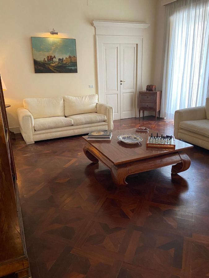 Royal Apartment In San Domenico Maggiore Neapel Exteriör bild